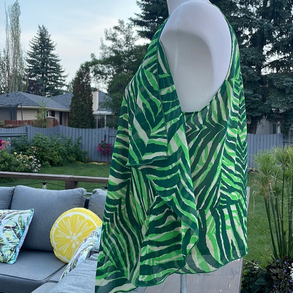Jessica Simpson Tropical Flowing Top Green/Cream size LG - Picture 3 of 11